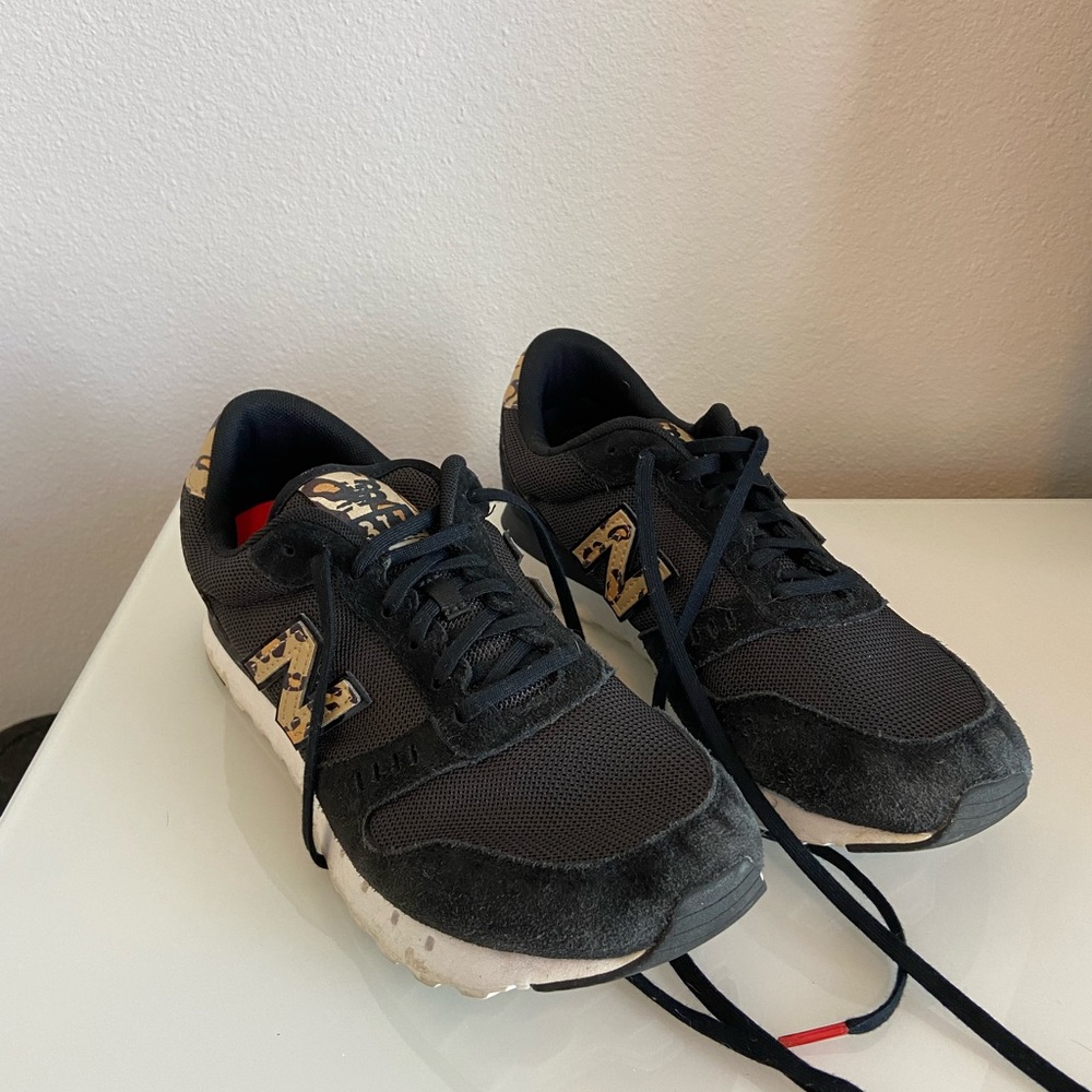 New Balance 377